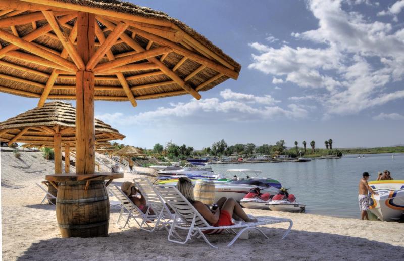 Pirate Cove Resort & Marina 니들즈 외부 사진